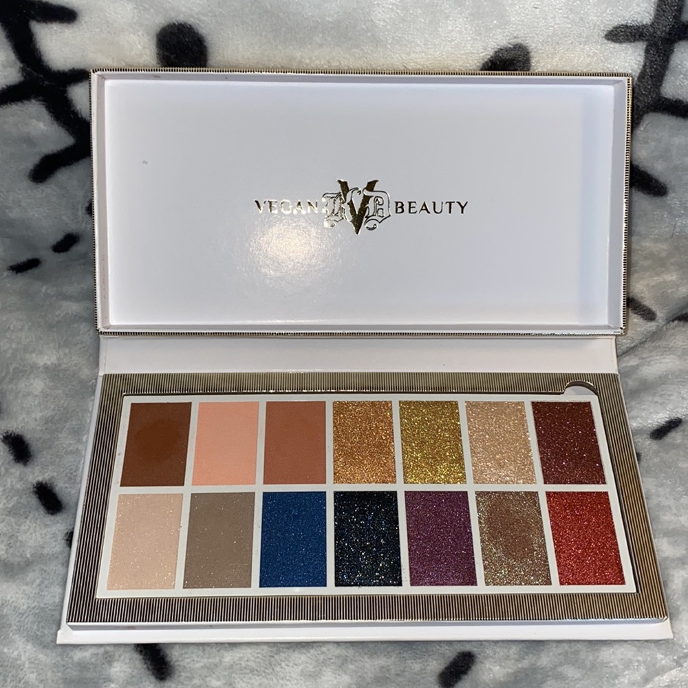KVD Edge of Reality Eye Shadow Palette